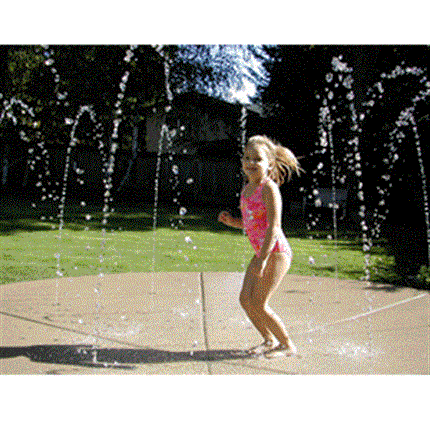 SR Smith Wetdek Backyard Splash Pad - 6 Nozzles Stand Alone